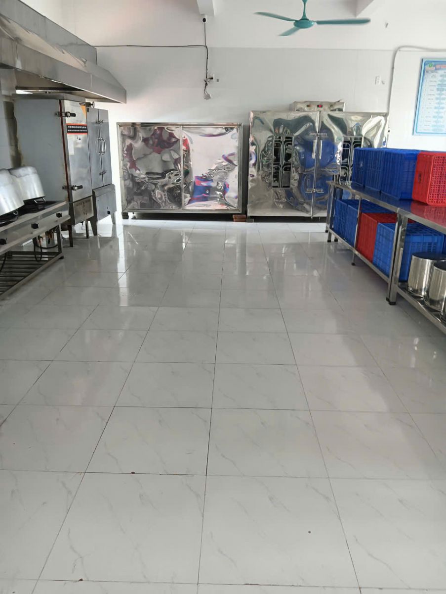 Khu vực tiếp nhận và kiểm định nguyên liệu đầu vào New Green