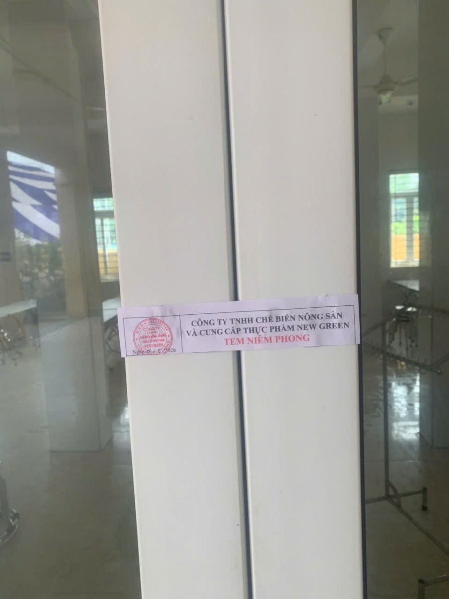 Dây chuyền chia suất ăn vô trùng khép kín